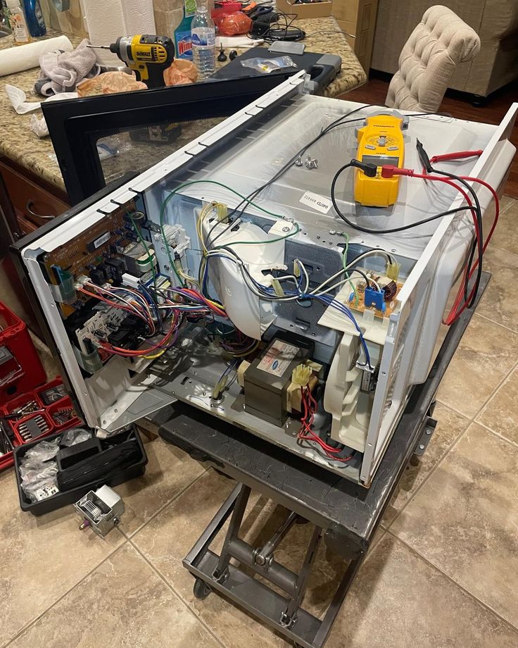 Microwave repair photo 2